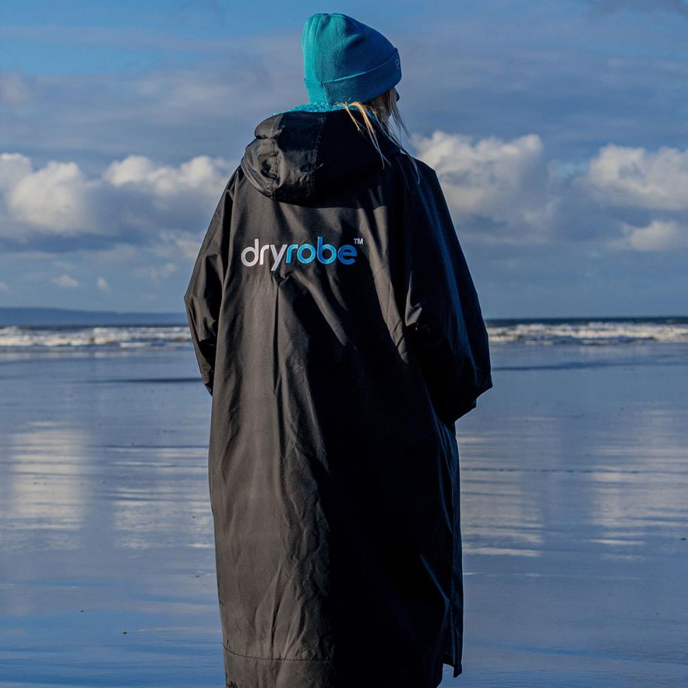 dryrobe Advance Long Sleeve Changing Robe - Black / Blue Extra Image 6